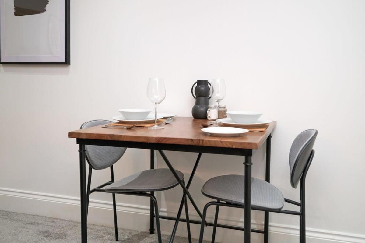Lovely 2 Bedroom Apartment In Preston Πρέστον Εξωτερικό φωτογραφία
