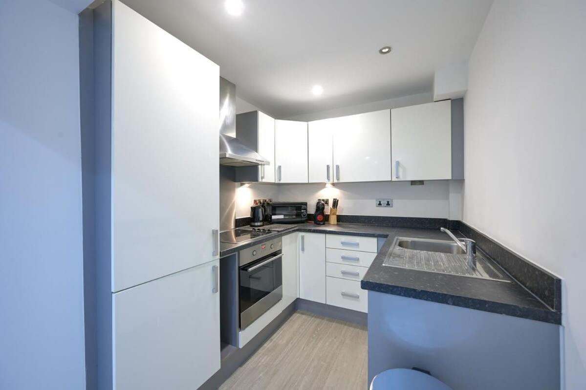Lovely 2 Bedroom Apartment In Preston Πρέστον Εξωτερικό φωτογραφία